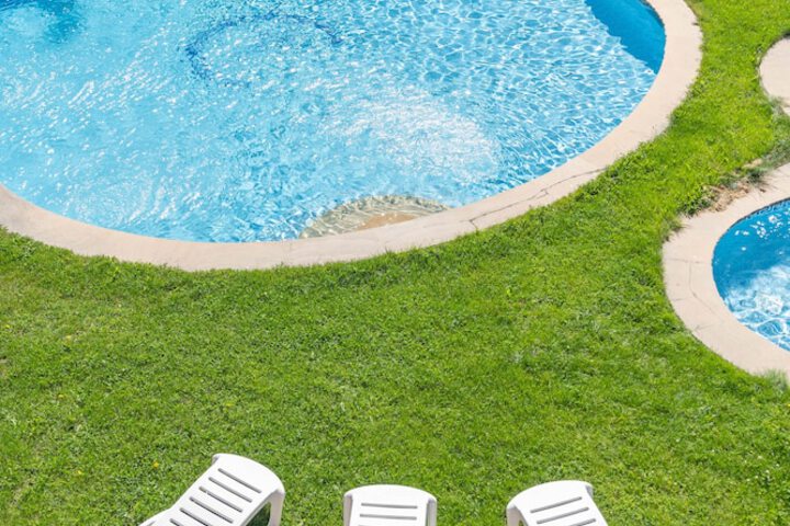 Pool 46 of 91