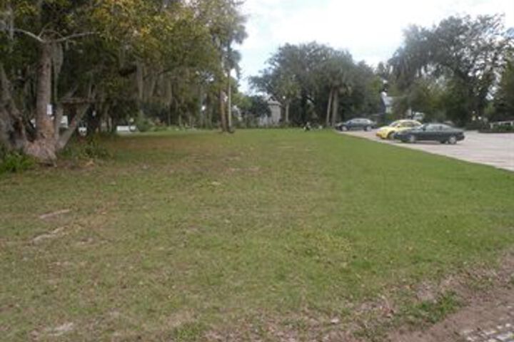 Property Grounds 21 of 23