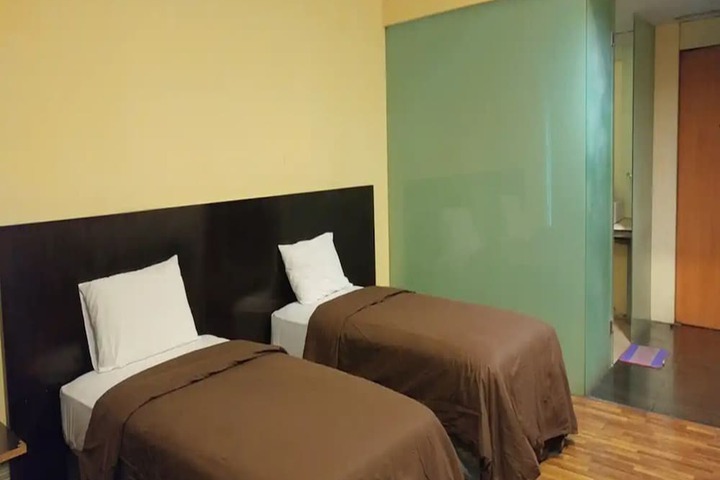 Spa 7 of 11
