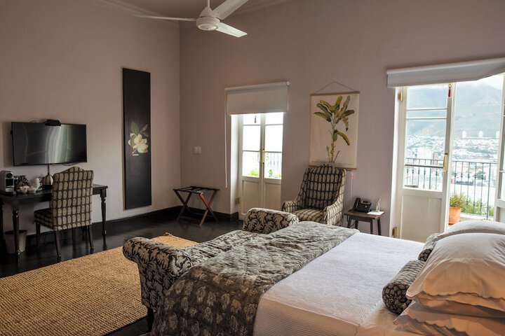 Room 21 of 110