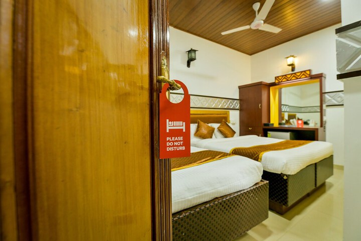 Room 16 of 27