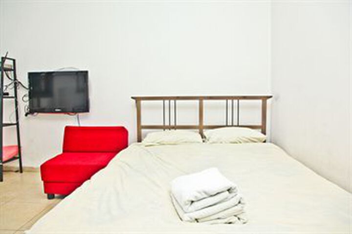 Room 108 of 133