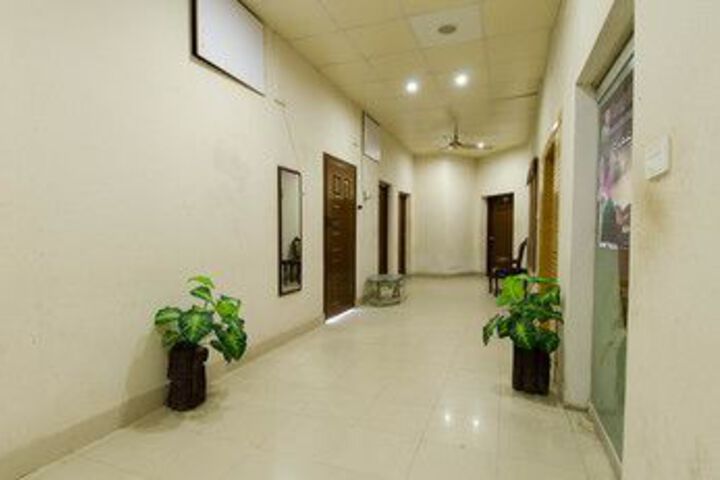 Ballroom/Hall 26 of 43