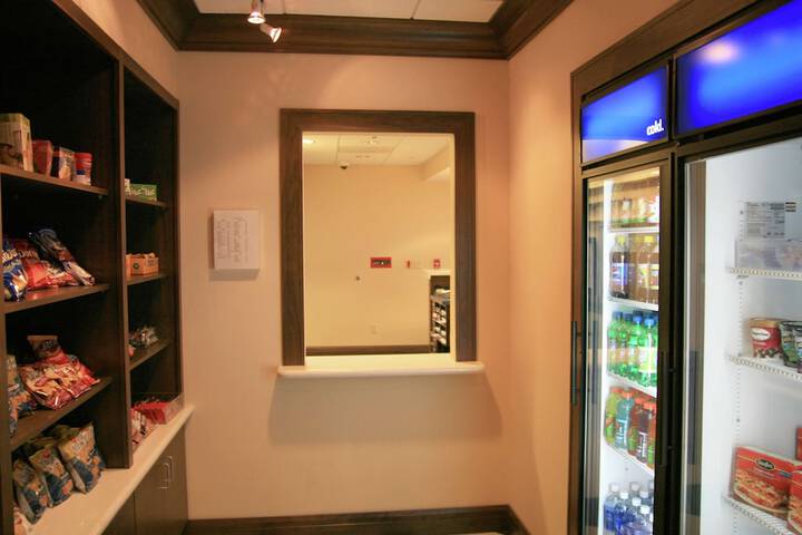 Snack bar