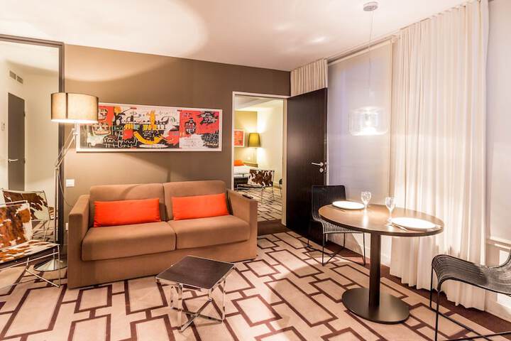 Room 33 of 55