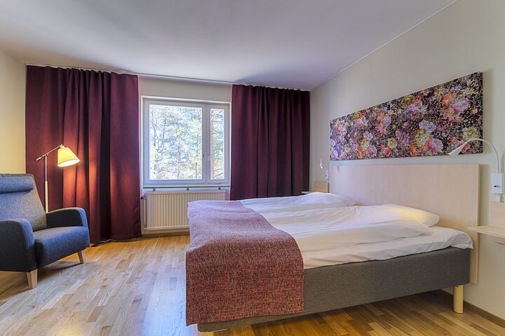 Room 19 of 77
