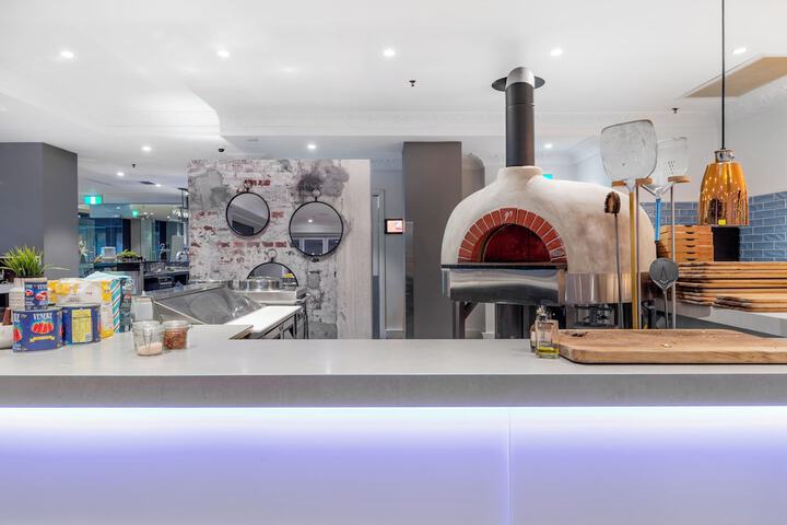 Dining Photos