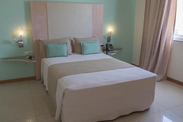 Room 8 of 58