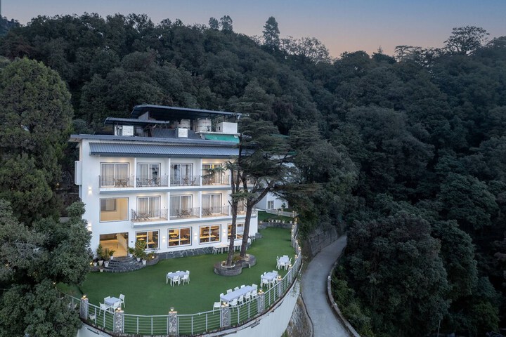 Hotel 64 of 69