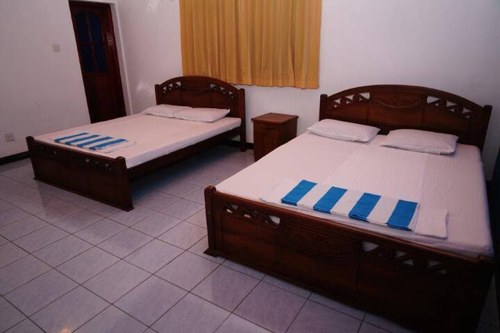 Room 8 of 8