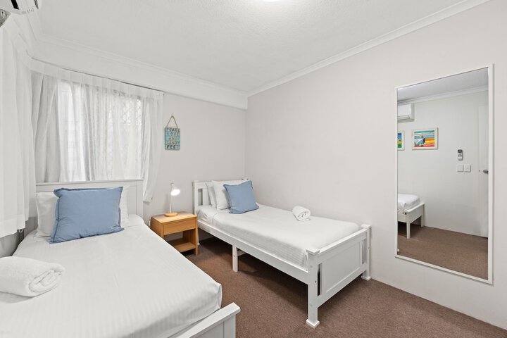 Room 8 of 91