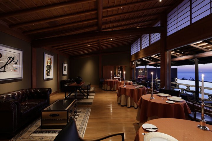 Dining 45 of 73