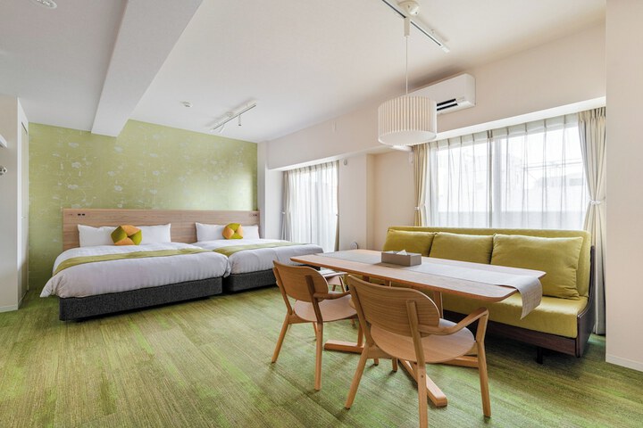 Room 62 of 104