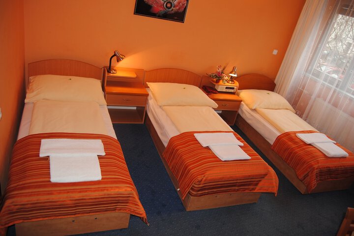 Room 15 of 44
