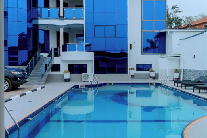Pool 9 of 17