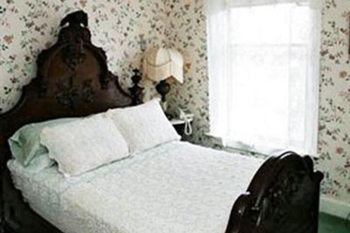 Room 43 of 117