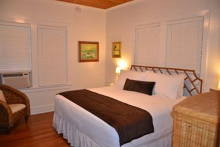 Room 9 of 40