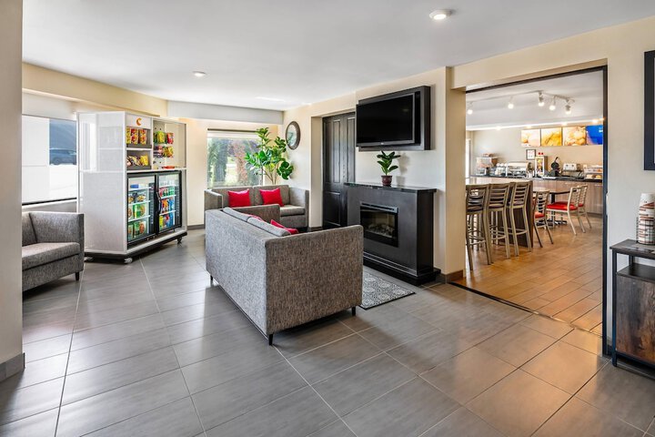 Hotel Interior 4 of 56