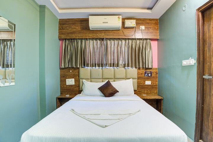 Room 4 of 11
