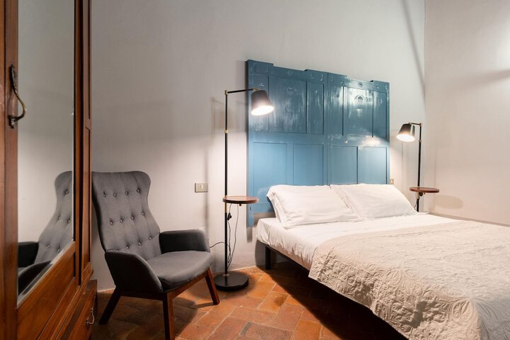 Room 16 of 31