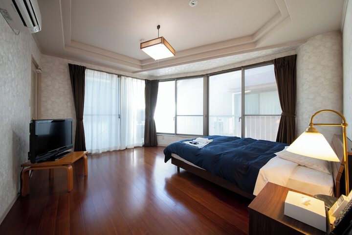 Room 22 of 84