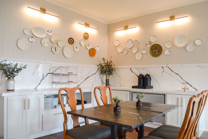 Breakfast area