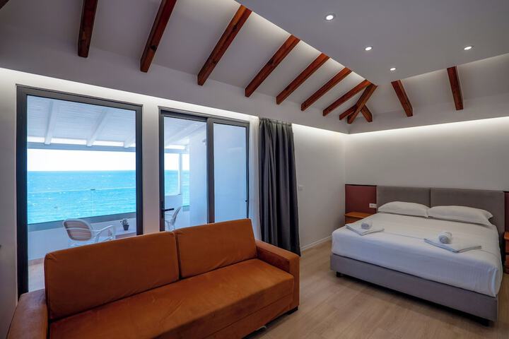 Room 20 of 89