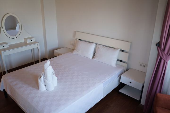 Room 72 of 139