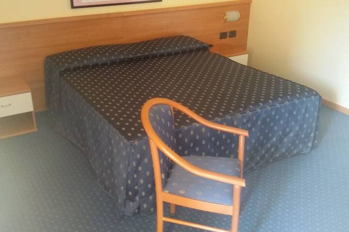 Room 5 of 60