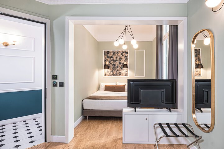 Room 25 of 81