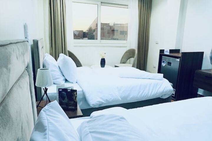 Room 32 of 53
