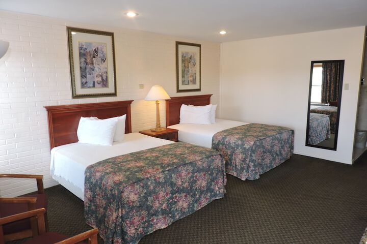 Room 15 of 43