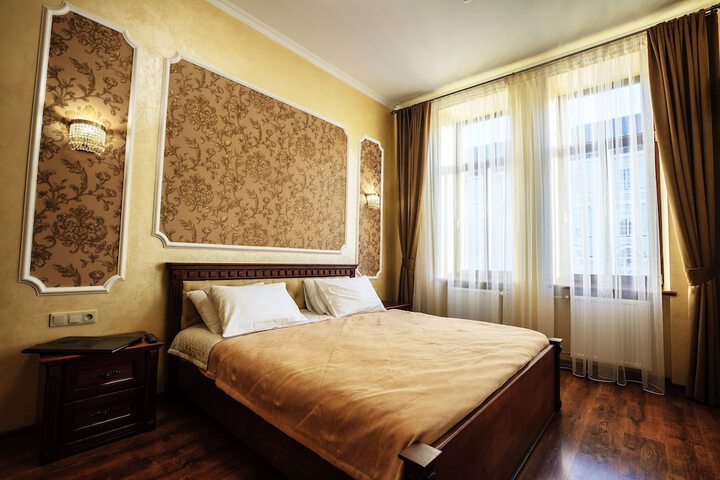 Room 4 of 53