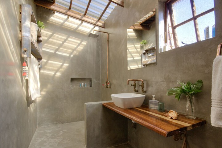 Clean Restrooms