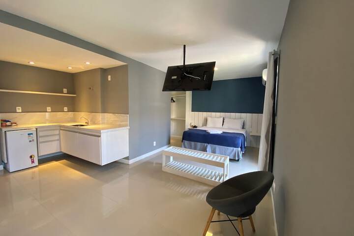 Room 12 of 28