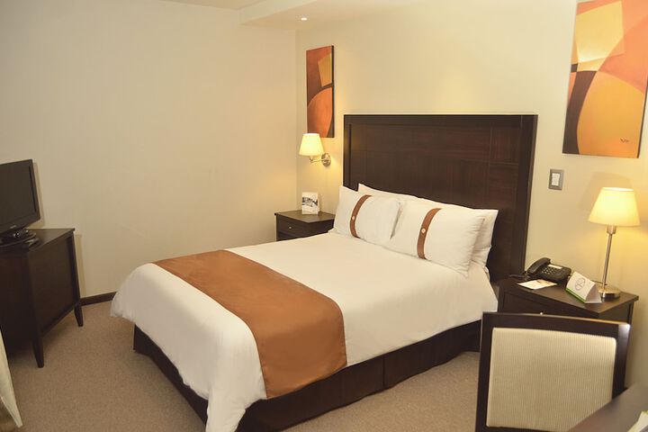 Room 30 of 62