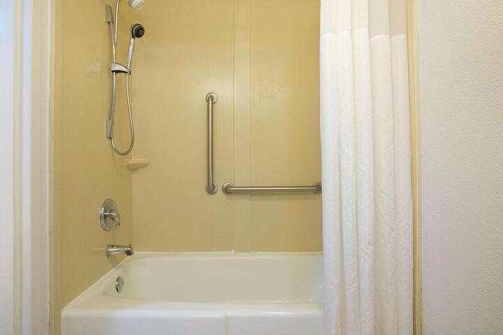 1 King Mobility Hearing Accessible Roll in Shower (1 of 20)