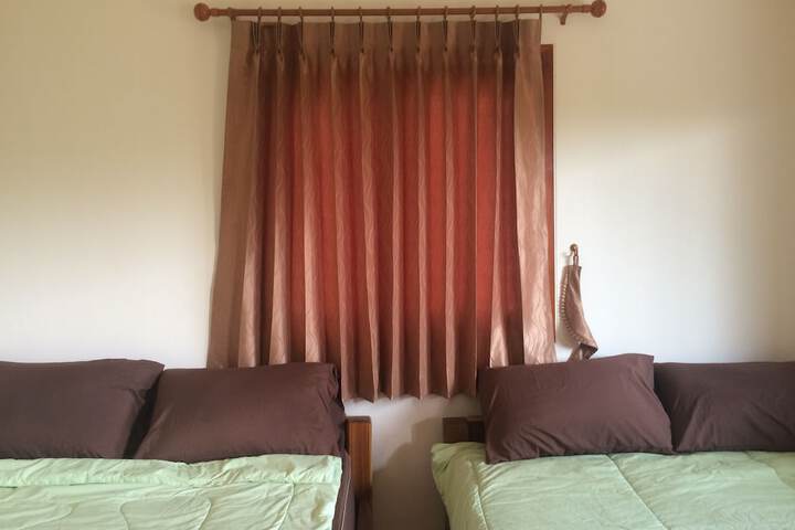 Room 8 of 62