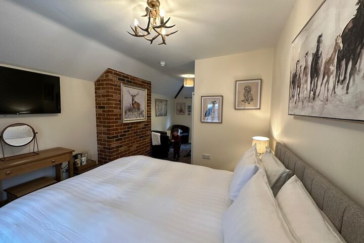 Room 13 of 26