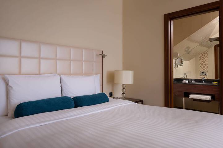 Room 10 of 56