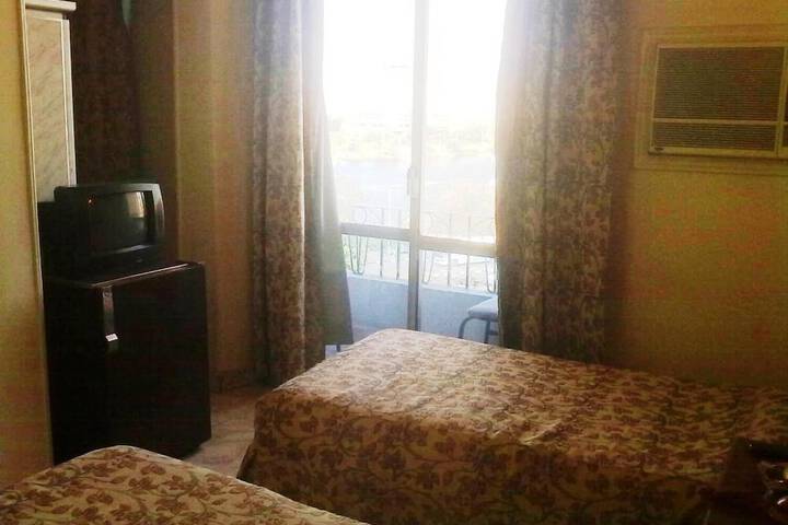 Room 16 of 30