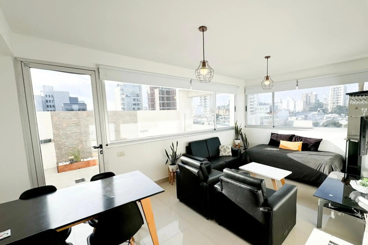 Room 4 of 20