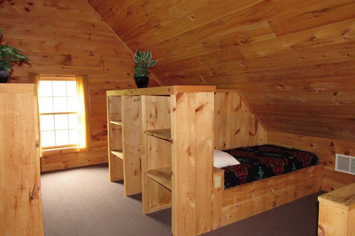 Room 9 of 85
