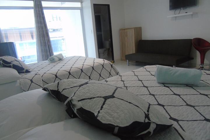 Room 10 of 29