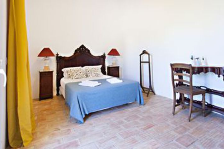 Room 15 of 25