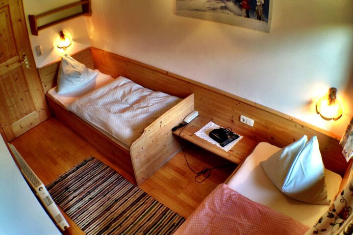 Room 7 of 50