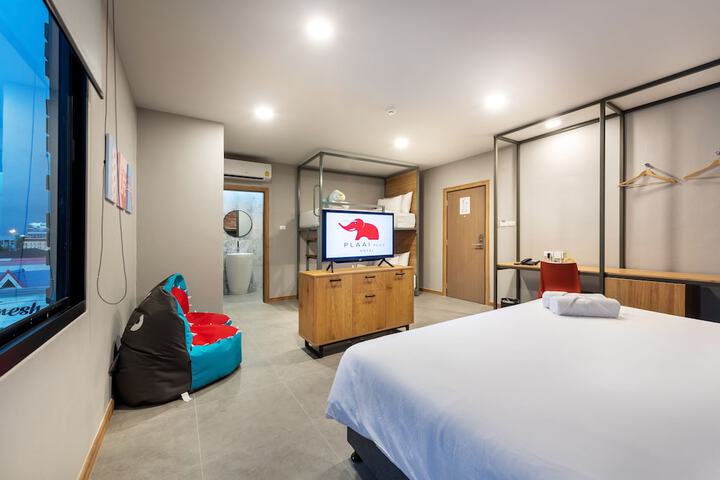 Room 30 of 126