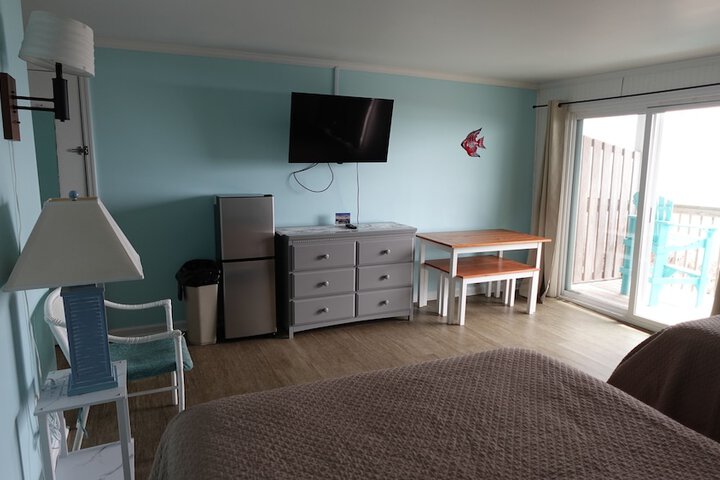 Room 52 of 282