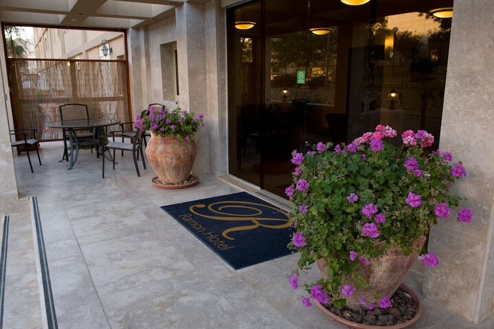 Hotel 31 of 39
