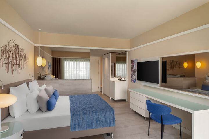Room 68 of 303